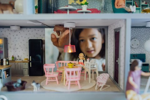 Domek dla lalek, zabawka dla dzieci, zabawa lalkami, odgrywanie ról, Lundby MICKI