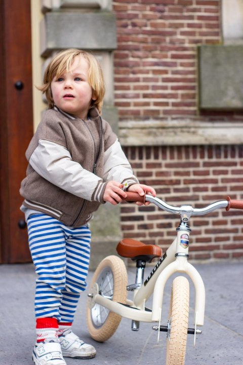 Pierwszy rowerek trójkołowy dziecięcy biegowy 2w1 kremowy matowy Trybike CoandCo